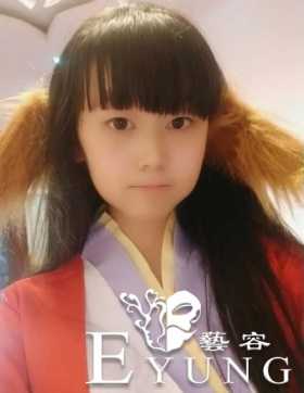 小学生玩起cos简直神还原，那些假扮萝莉的大人这下尴尬了