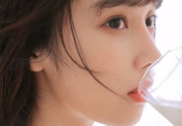 穿女装坐车时应该注意什么？