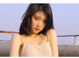 终于勇敢的穿上女装走出去了