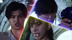 假面骑士01：亚克一玩“三杀”，无视骑士踢，单手捏爆千骑驱动器