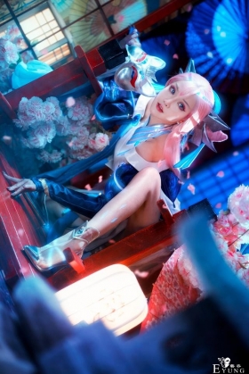 三位漂亮COSER扮演的手游《王者荣耀》角色貂蝉！造型很美哦