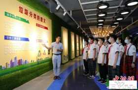 山西首家校园生态科普体验馆建成 小学生自制环保服装