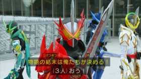 假面骑士圣刃：巨大剑士登场，圣刃竟变成人头剑，一刀斩掉美杜莎