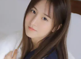 假日闲情里女生的打扮...