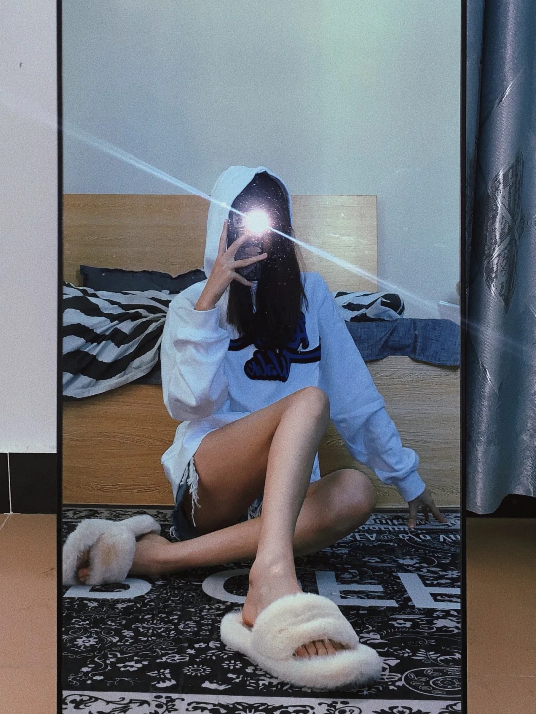 女装校服第三颗纽扣法则