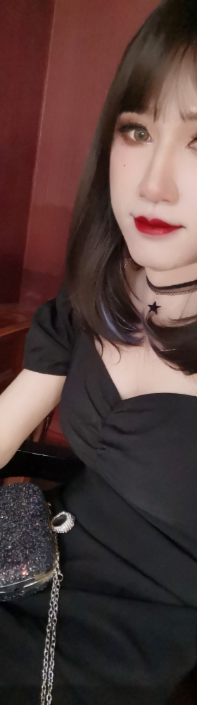 男人为什么喜欢变装